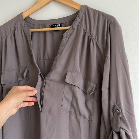 Torrid HARPER GEORGETTE PULLOVER 3/4 SLEEVE BLOUSE Size 3X - Picture 5 of 7